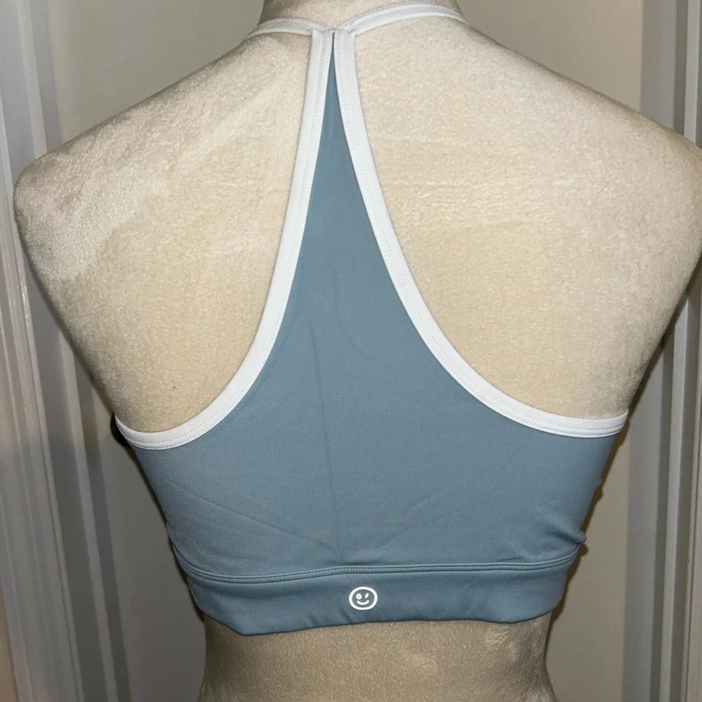 Blue and White Workout Set - Picture 6 of 7